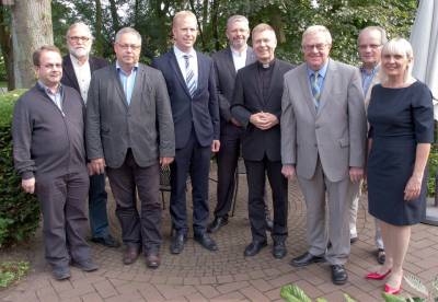 Der Geschftsfhrende CDU Kreisvorstand mit Vertretern der Katholischen Kirche - Der Geschäftsführende CDU Kreisvorstand mit Vertretern der Katholischen Kirche