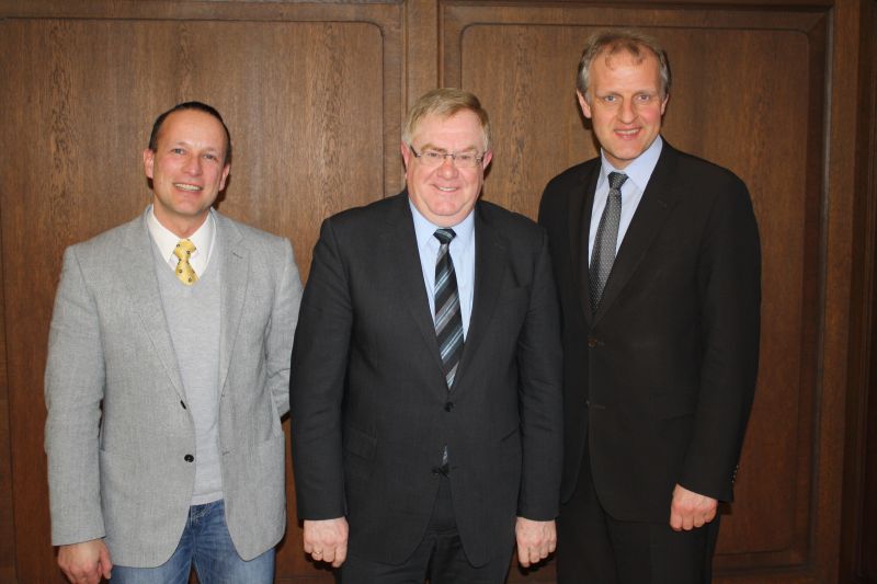 Treffen im Beckumer Rathaus: Andreas Khnel, stellv. CDU-Fraktionsvorsitzender, Reinhold Sendker MdB, Brgermeister Dr. Karl-Uwe Strothmann