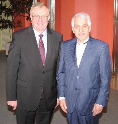 Reinhold Sendker MdB mit Botschafter Ali Majedi - Reinhold Sendker MdB mit Botschafter Ali Majedi