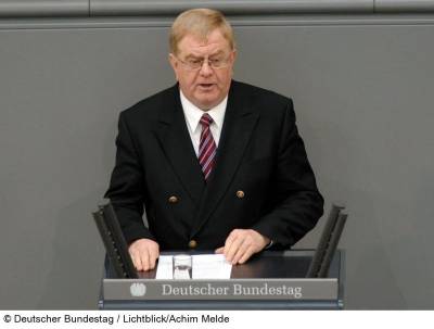 Reinhold Sendker MdB im Plenum des Deutschen Bundestages. - Reinhold Sendker MdB im Plenum des Deutschen Bundestages.