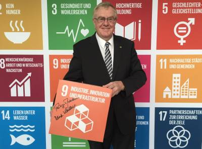 Reinhold Sendker beim Aktionstag „2030 – Nachhaltigkeitsagenda umsetzen“ - Reinhold Sendker beim Aktionstag „2030 – Nachhaltigkeitsagenda umsetzen“