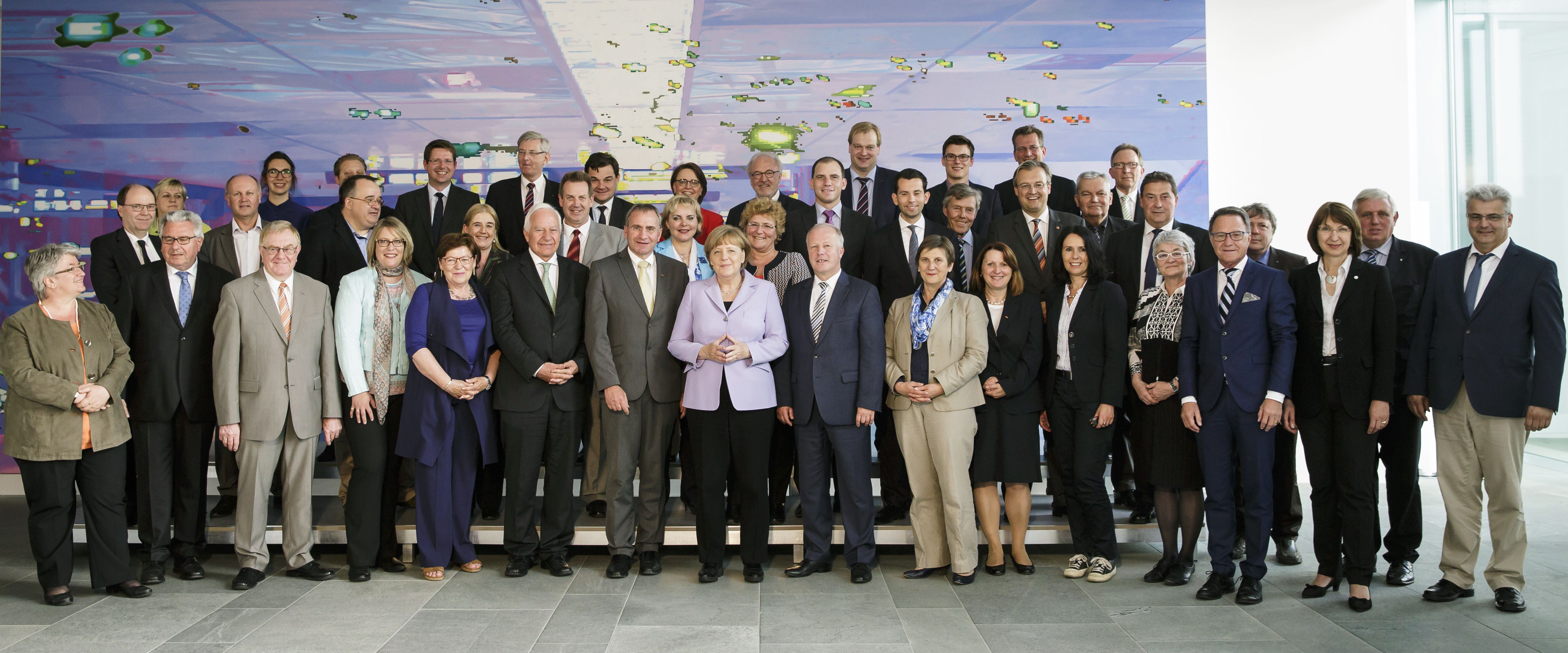 Bundeskanzlerin Angela Merkel mit der Arbeitnehmergruppe der CDU/CSU-Fraktion im Dt. Bundestag (Foto: Bundesregierung/ Sandra Steins)