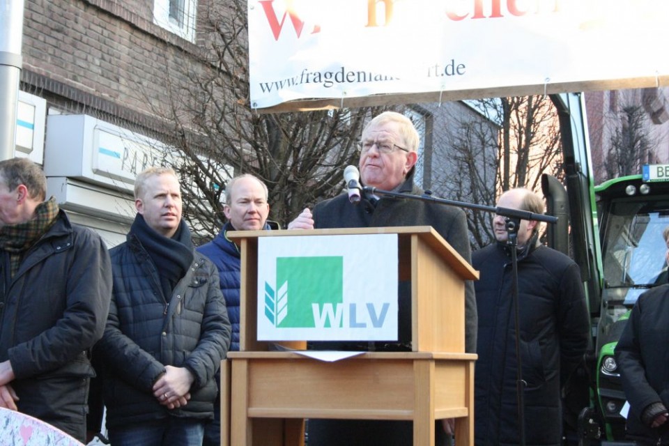 (Bildquelle WLV) Reinhold Sendker bei der Kundgebung des Landwirtschaftlichen Kreisverbandes in Beckum