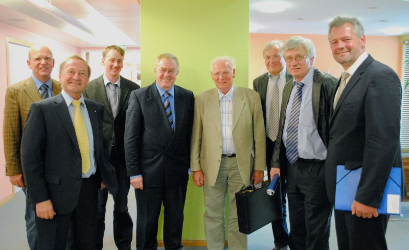 (von links): Karl Werring, Dr. Edmund Geisen MdB, Benedikt Sprenker, Reinhold Sendker MdB, Klaus Neumann, Manfred Glitz Ehringhausen, Heinz Bussmann, Alois Gerig MdB.